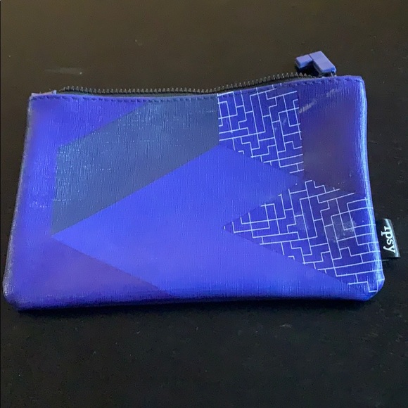 Tetris makeup bag with 4 new samples - Picture 2 of 6